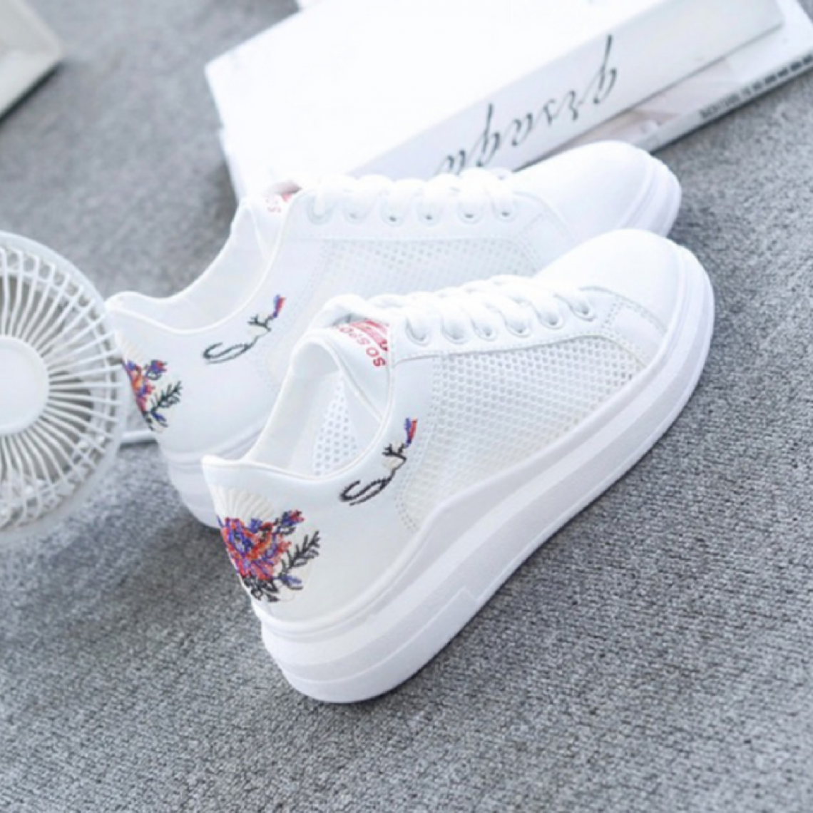 białe buty sneakers
